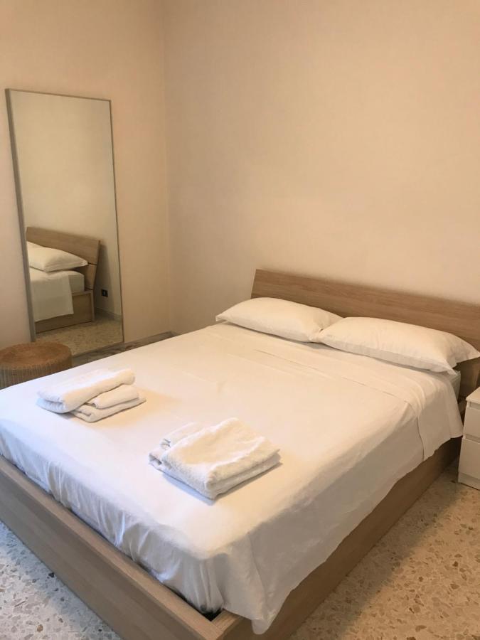 B&B Parco 2 Giugno Bari Extérieur photo